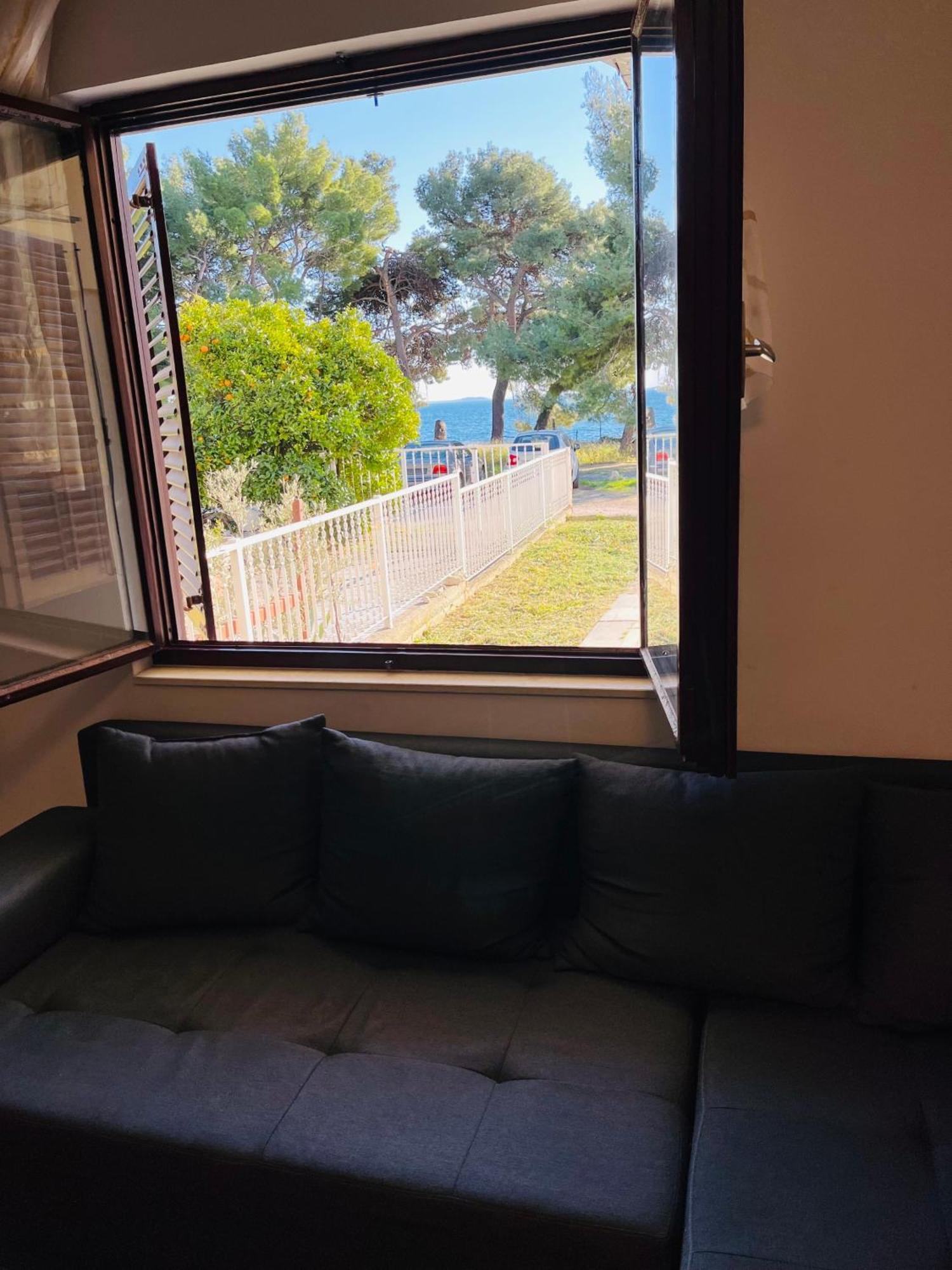 ספליט Beachfront Apartment Drazen, With Garden And Parking מראה חיצוני תמונה