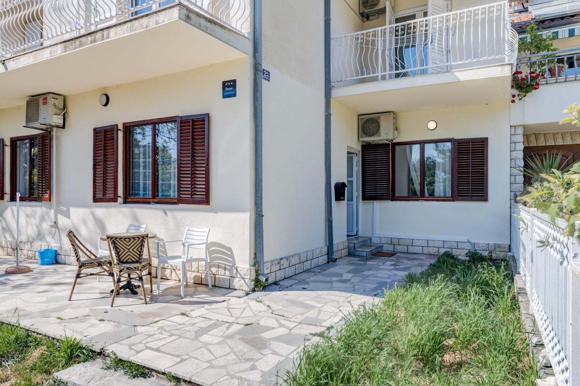 ספליט Beachfront Apartment Drazen, With Garden And Parking מראה חיצוני תמונה